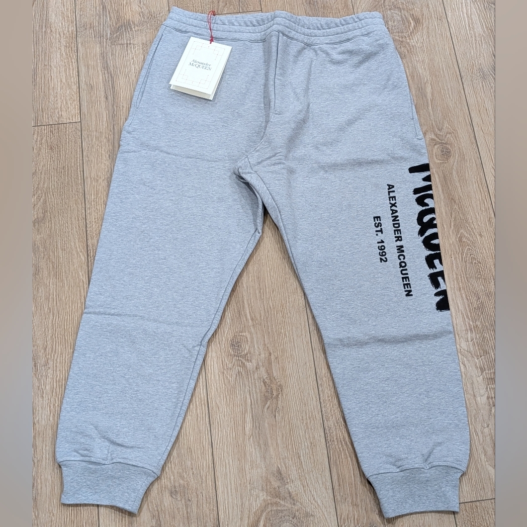 $820 Mens Alexander Mcqueen Graffiti Logo Jogger Pants Gray/Black Xl